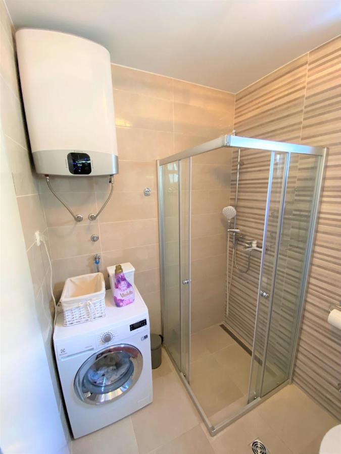 Lux Apartment Sea Shell With Jacuzzi Makarska Exterior photo